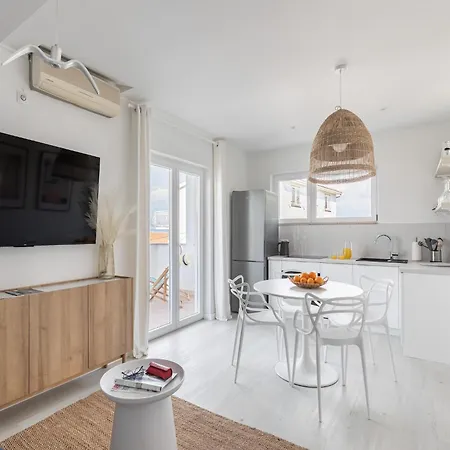 Apartament Modern In Slatine With Terrace Trogir