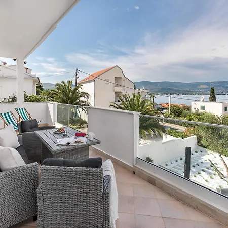 Modern In Slatine With Terrace * Trogir