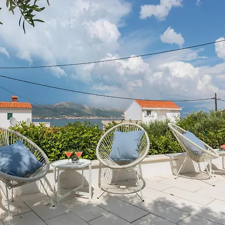 Modern In Slatine With Terrace Apartment