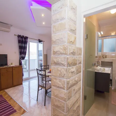Modern In Slatine With Terrace Trogir