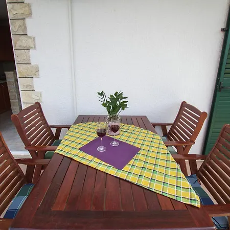 Modern In Slatine With Terrace Trogir