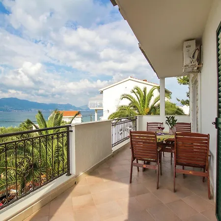 Modern In Slatine With Terrace