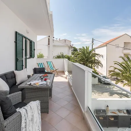 Modern In Slatine With Terrace *