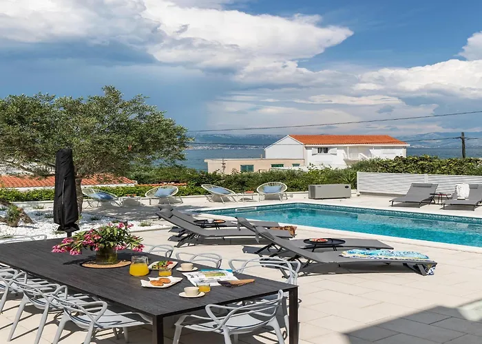 Modern In Slatine With Terrace