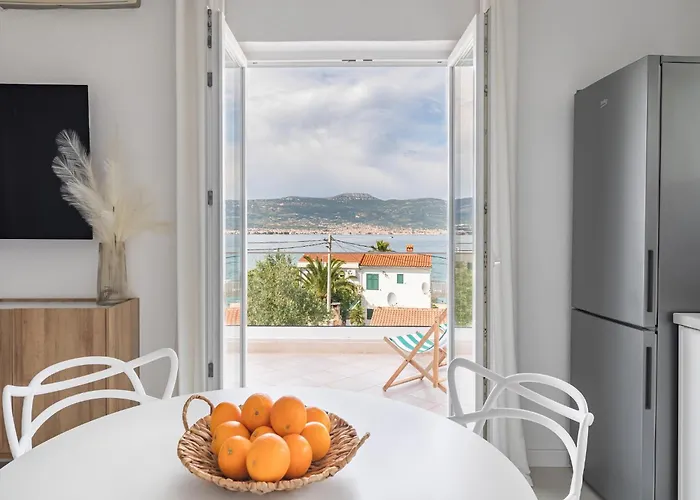 Modern In Slatine With Terrace Apartment