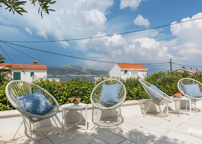 Apartment Modern In Slatine With Terrace