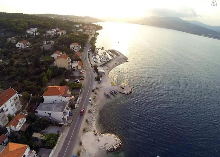 Modern In Slatine With Terrace Trogir