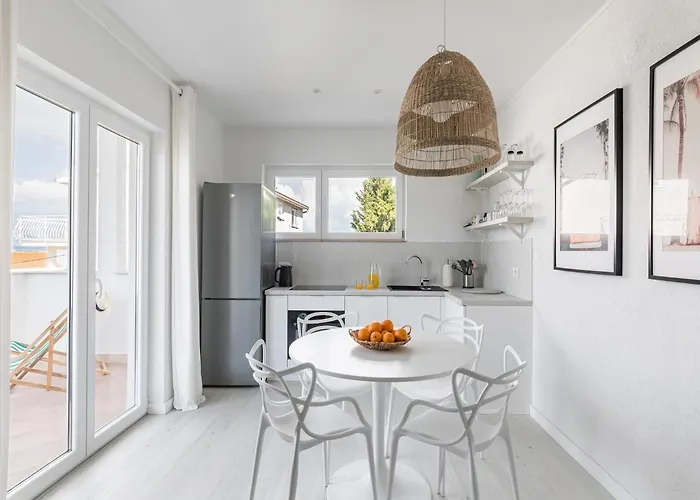 Modern In Slatine With Terrace