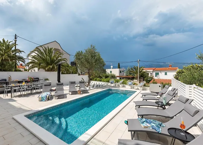 Apartment Modern In Slatine With Terrace Trogir
