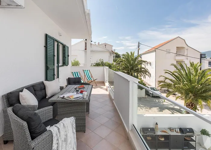 Modern In Slatine With Terrace *