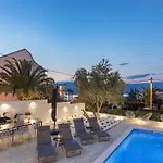 Modern In Slatine With Terrace * Traù