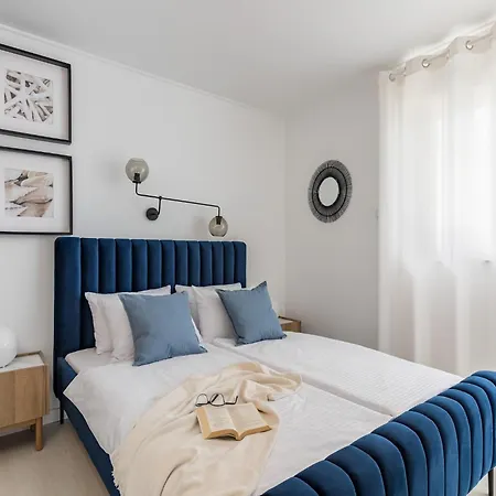 Apartman Modern In Slatine With Terrace